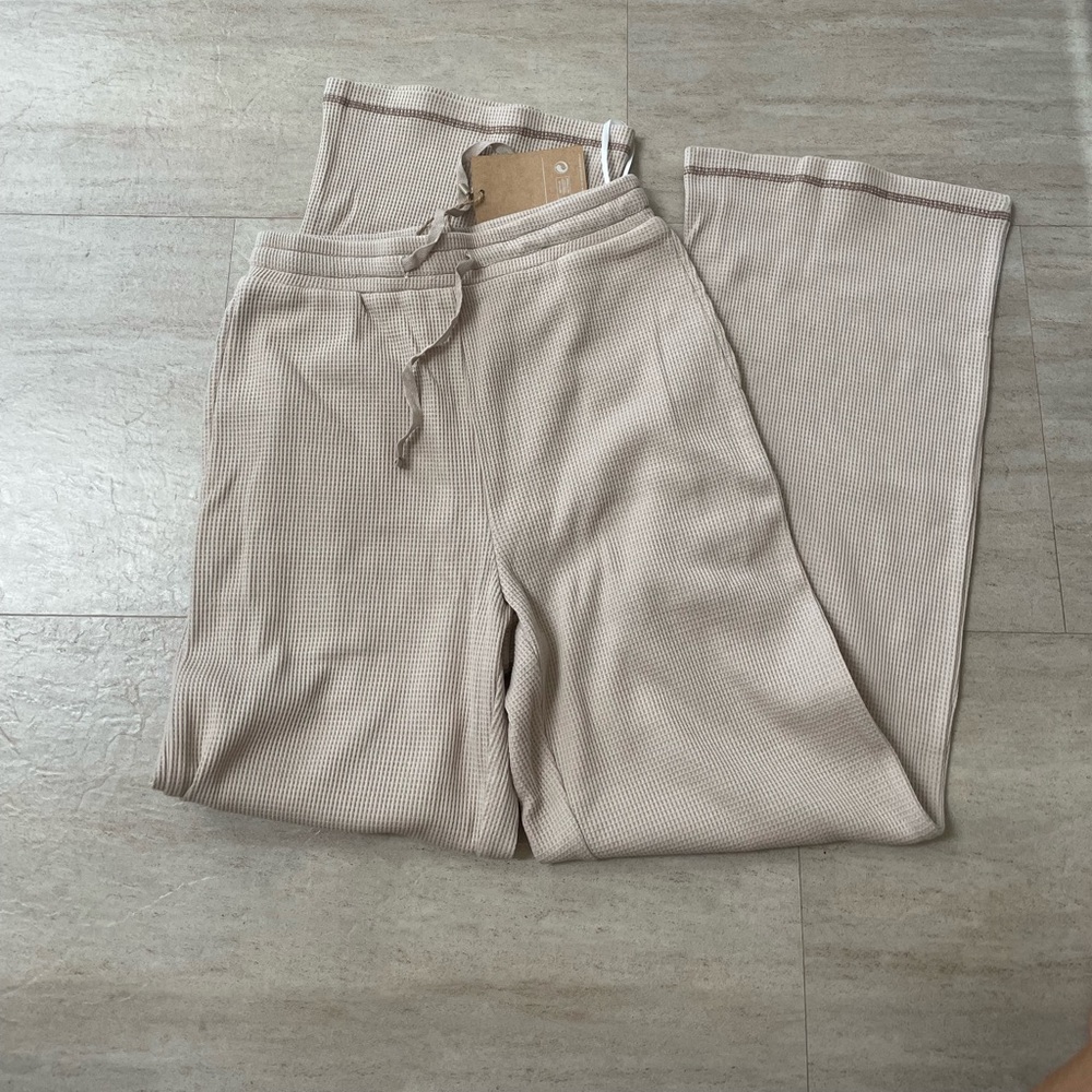 Berlook NWT lounge pants with pockets